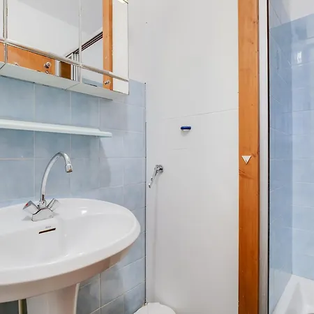 A Biscarrosse-plage, Proche Plages Et Commerces, Balcon Expose Sud - Fr-1-521-41